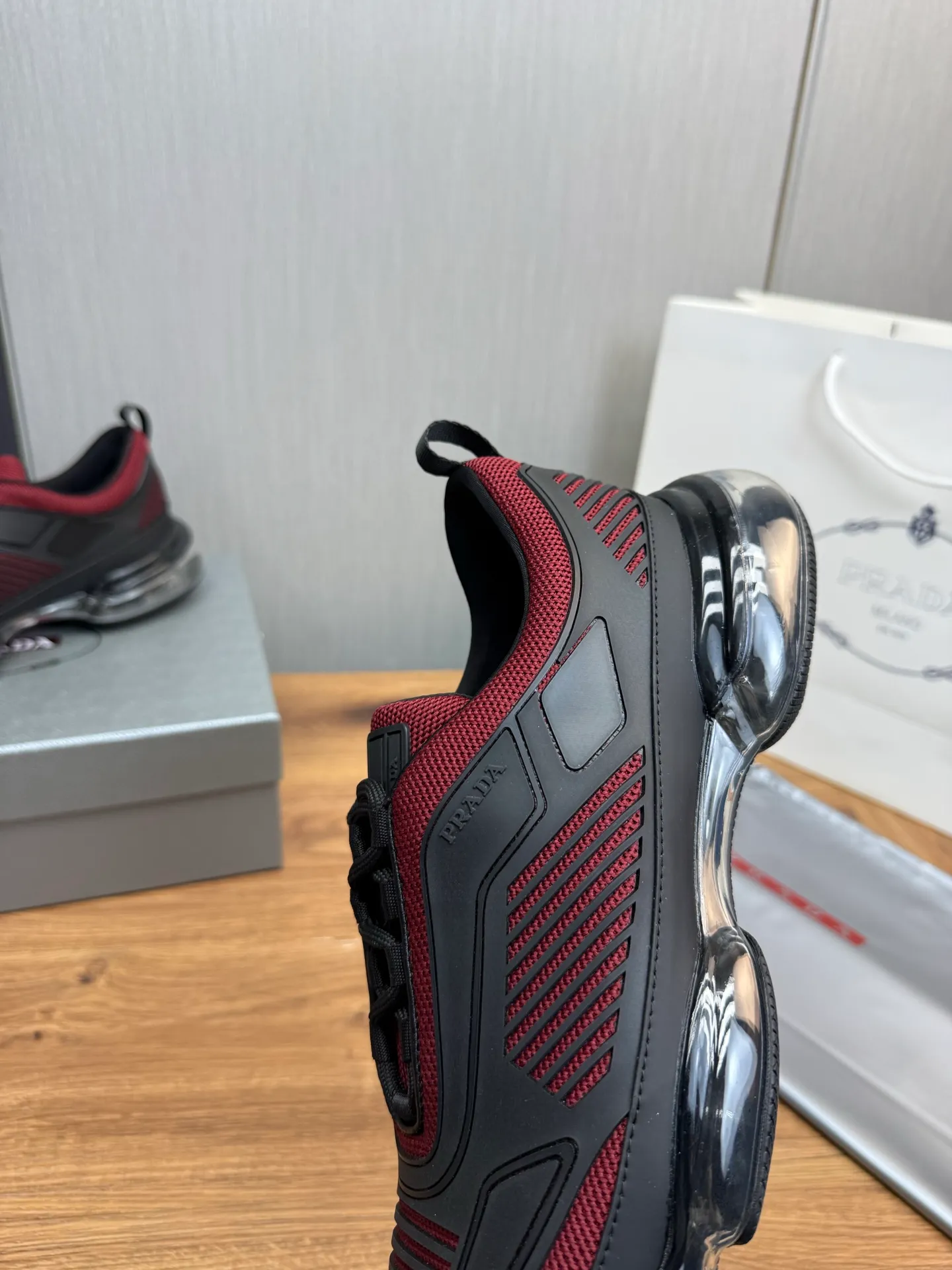 Men's shoes 💰640💰 [PRADA] Men's shoes are popular in the counter, high-quality shipments ✔️Official website synchronization, original fly-woven epoxy fabric + cowhide lining, 1⃣️ to 1⃣️ replica, original air-cushion original bottom, 38-45 (one size larger)